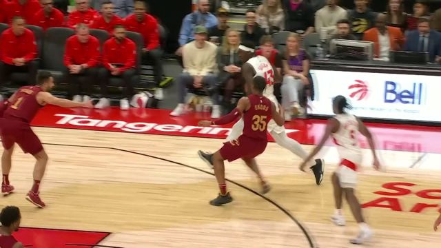 【2024年01月02日 骑士vs猛龙集锦】动作极其舒展 西亚卡姆背身单打转身高打板命中