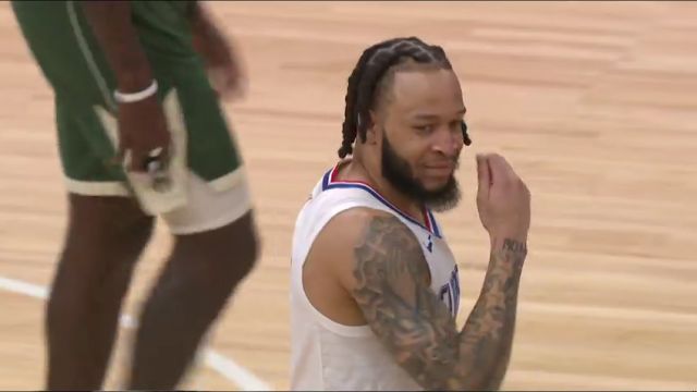 【2024年03月05日】NBA常規(guī)賽：快船vs雄鹿第3節(jié)英文原聲錄像回放