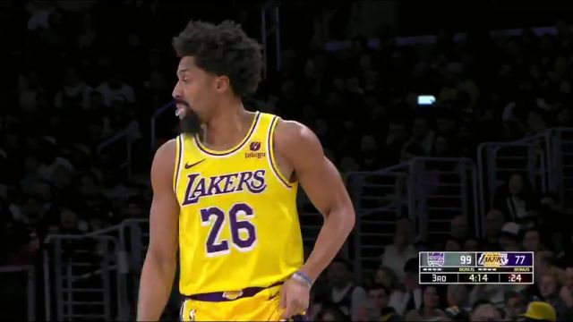 【2024年03月07日】NBA常規(guī)賽：國(guó)王vs湖人第3節(jié)英文原聲錄像回放