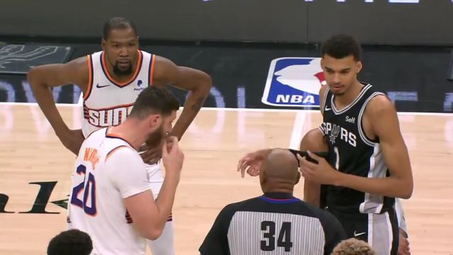 【2024年03月24日】NBA常規(guī)賽：太陽vs馬刺第1節(jié)英文原聲錄像回放