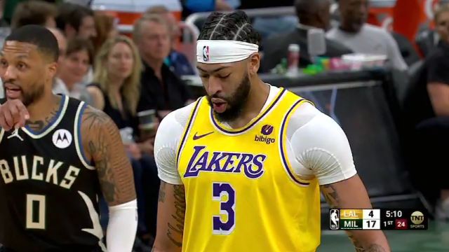 【2024年03月27日】NBA常規(guī)賽:湖人vs雄鹿第1節(jié)中文解說錄像回放