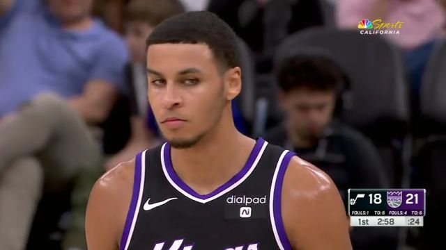 【2024年04月01日】NBA常規(guī)賽:爵士vs國王第1節(jié)中文解說錄像回放