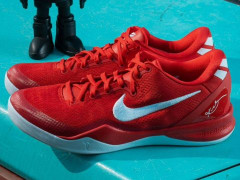 简约设计，Nike Kobe 8 Protro复刻“大学红”配色