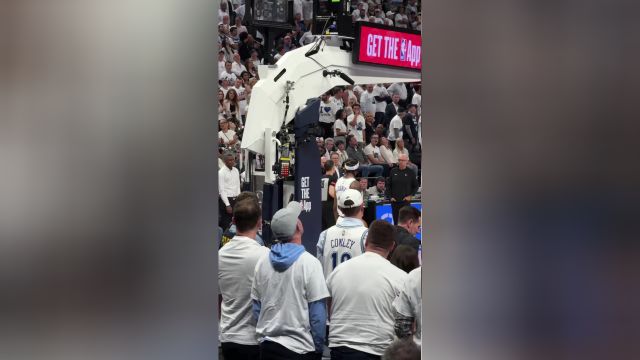 【2024年05月23日 獨行俠vs森林狼集錦】火力全開！現(xiàn)場視角沉浸觀看歐文仙氣十足的進攻
