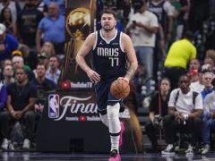 NBA总决赛:绿军3-0独行侠 双探花61分东契奇6犯欧文35分