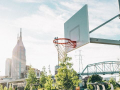 上海男篮连签强援：洛夫顿后再签格拉汉姆 曾献NBA最远压哨绝杀