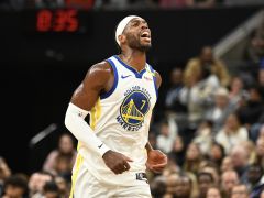 NBA常规赛：希尔德三分神准9中7 库里20分勇士两连胜轻取爵士