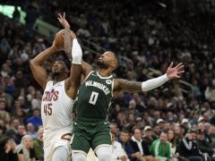 NBA常规赛：骑士险胜雄鹿7连胜 米切尔0.3秒准绝杀字母表75分