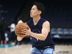  灰熊球员河村勇辉得到NBA生涯首分，并表示这是特殊时刻感谢球队所有人 