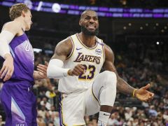  NBA常规赛：詹姆斯三分9中0拒绝里程悲 浓眉33+11湖人险胜爵士 