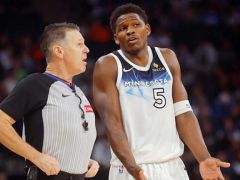 NBA公布重磅罚单：华子用不当粗俗语言批评裁判 被罚7.5万美元