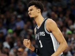  NBA常规赛：森林狼险胜马刺送勇士升第9 文班34+8丢扳平罚球 