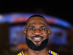 NBA每日篮板王：勒布朗·詹姆斯17篮板(2025年02月07日)