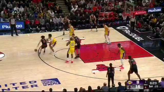 【2025年03月28日】NBA常規(guī)賽：湖人vs公牛第1節(jié)中文解說錄像回放