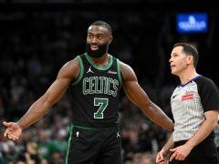 NBA季后赛战报：绿军大胜尼克斯总分2-3 布朗26+8+12怀特34+7三分