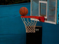 杨瀚森NBA选秀预测！美记直言：杨瀚森较慢的移动速度与有限的射程，是其未来的挑战