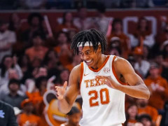 NBA热门新秀 特雷-约翰逊大学数据 即插即用的高个后卫