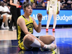  李月汝提出交易申请主要由国家队推动，国家队希望她能在WNBA赛场承担更重要的角色 