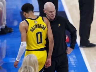 步行者队主教练里克·卡莱尔透露泰瑞斯·哈利伯顿在NBA总决赛第六场比赛中“可能”的伤病状态