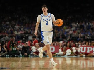 库珀·弗拉格为NBA选秀前的“弗拉格日”做准备