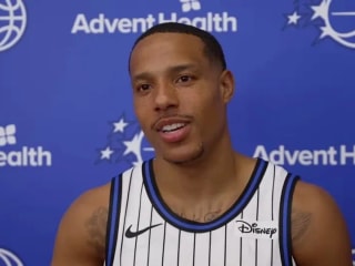 戴斯蒙德·贝恩有趣地指出了魔术队和灰熊队设施的巨大差异