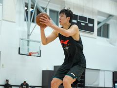 杨瀚森再次特训只待选秀！63岁教练驾到，助推他生日当天冲首轮？
