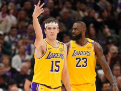  NBA交易流言 根据湖人记者报道：里夫斯正式拒绝湖人的4年8920万续约合同 
