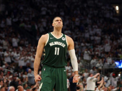 湖人苦苦寻找的中锋！NBA最新交易流言：大洛或离开雄鹿 预计湖人感兴趣
