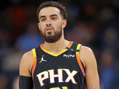 搭档贝恩！NBA最新交易|签约：泰厄斯-琼斯1年700万合同加入魔术