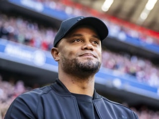 拜仁慕尼黑主教练在贾马尔·穆西亚拉受伤后发表“令人怒火中烧”的言论