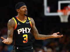 NBA最新交易流言 如果太阳买断比尔 快船拥有一份中产特例并且队比尔十分感兴趣