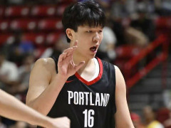  楊瀚森半場8+2+2+2帽！兩記妙傳彰顯高球商 美記：7尺2控傳俱佳 