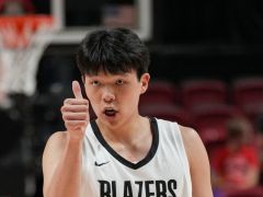  炸裂隔扣引爆社媒！楊瀚森砍10+5喜憂(yōu)參半，隊(duì)友：他每天都在進(jìn)步 