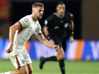 切尔西将考虑对中场球员的“合理报价”