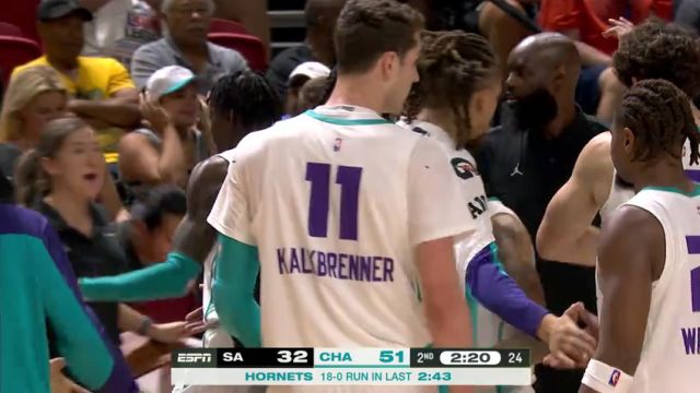 【2025年07月18日】NBA夏季聯(lián)賽：馬刺vs黃蜂英文原聲全場(chǎng)錄像回放