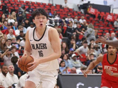  NBA回放全場錄像高清：夏季聯(lián)賽火箭VS開拓者（7月18日）楊瀚森數(shù)據(jù)全面 