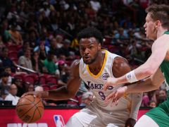  NBA夏聯(lián)戰(zhàn)報(bào)：布朗尼再爆發(fā) 上半場0分下半場18分創(chuàng)新高 狂送8失誤成瑕疵 