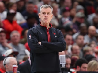 公牛队交易方案:送走价值6000万美元的老将,换取三名球员和一个首轮选秀权