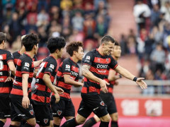  韩K联——浦项制铁vs水原FC比分预测 浦项制铁遭遇两连败，水原FC客场一胜难求 