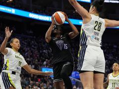 飛翼76-86瓦爾基里 瓦爾基里逆轉取勝李月汝出戰(zhàn)13分鐘得到4分