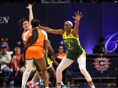 風(fēng)暴101-85陽光 歐古米克狂砍26分率隊(duì)大勝陽光