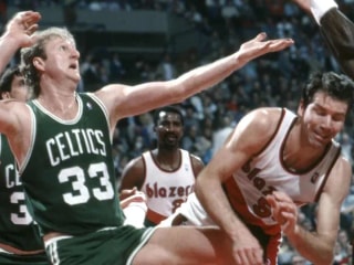 两届NBA总冠军称拉里·伯德激化了凯尔特人与活塞的对抗