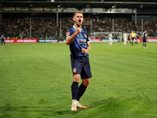 德甲双雄争夺西恩扎签约权