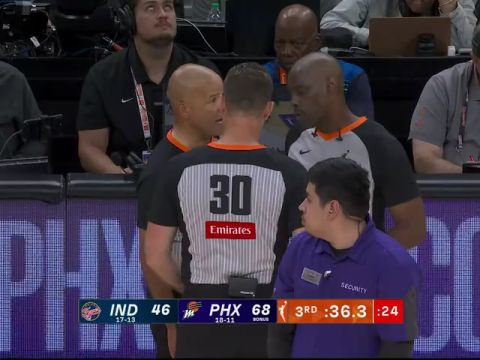 WNBA常規(guī)賽：印第安納狂熱vs菲尼克斯水星第3節(jié)中文解說回放