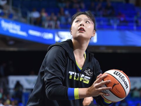 李月汝vs华盛顿神秘人集锦 替补出场拿到2助1帽仍有亮点