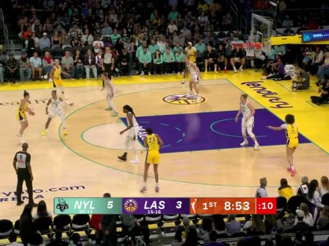 WNBA常规赛:纽约自由人vs洛杉矶火花第1节英文原声回放