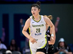  WNBA李月汝最新消息：左膝前交叉韧带扭伤赛季报销 本赛季效力于风暴和飞翼 