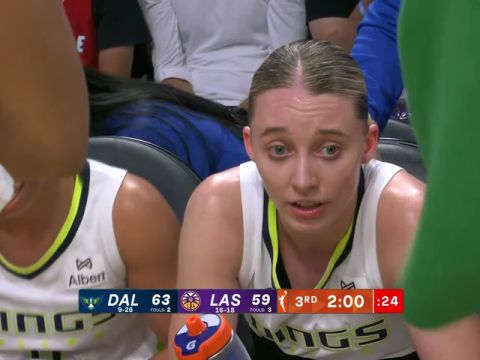 WNBA常规赛：达拉斯飞翼vs洛杉矶火花第3节英文原声回放