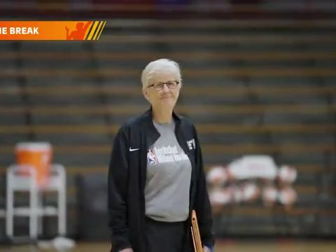 WNBA常规赛:西雅图风暴vs达拉斯飞翼第3节中文解说回放