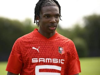 皇家马德里和阿森纳对20岁的法甲后卫表现出兴趣